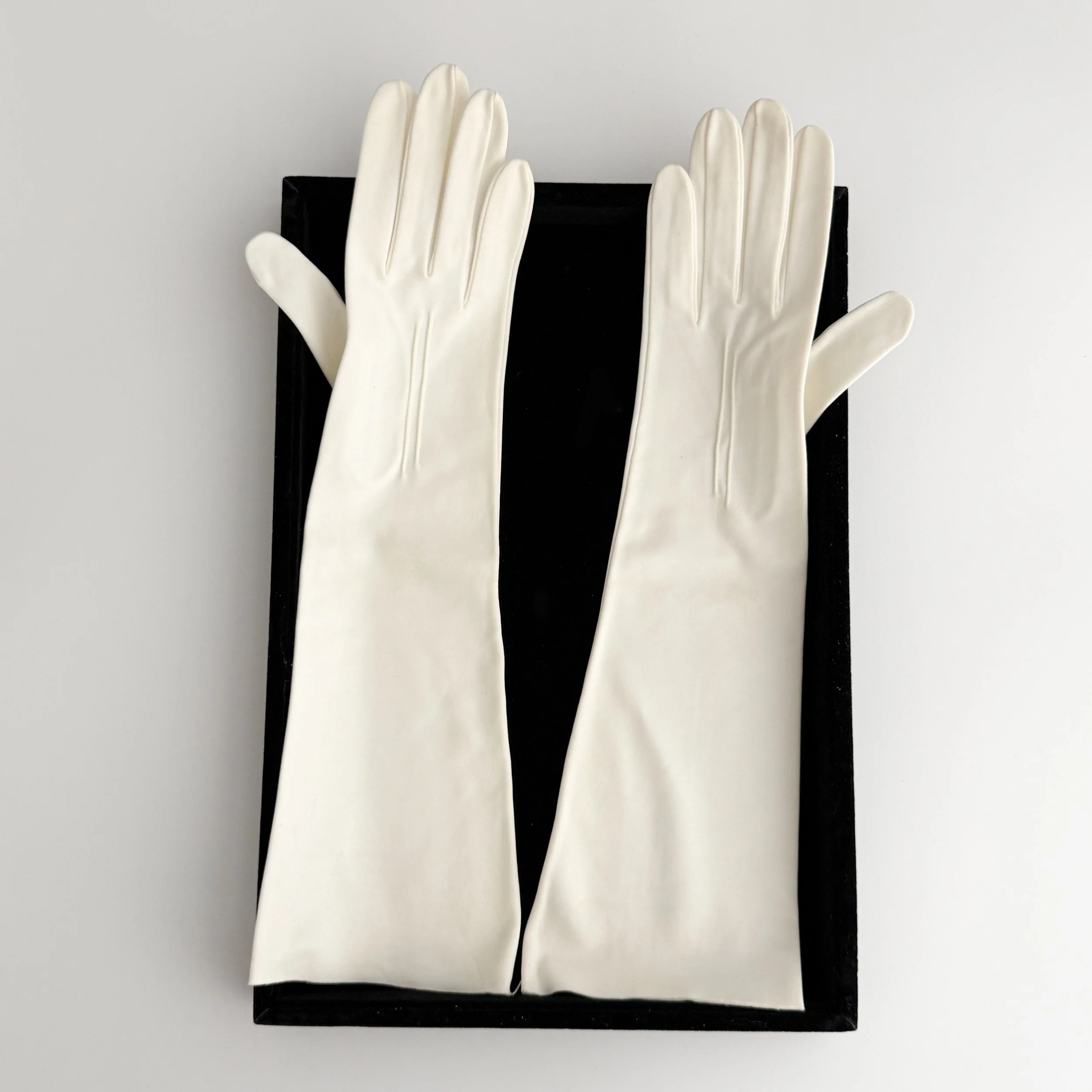 美品 4642 Christian Dior ディオール ドレスグローブホワイト Dior 手袋 D-WHITE GLOVES Dior Gloves Christian 1950's 61⁄4 コ